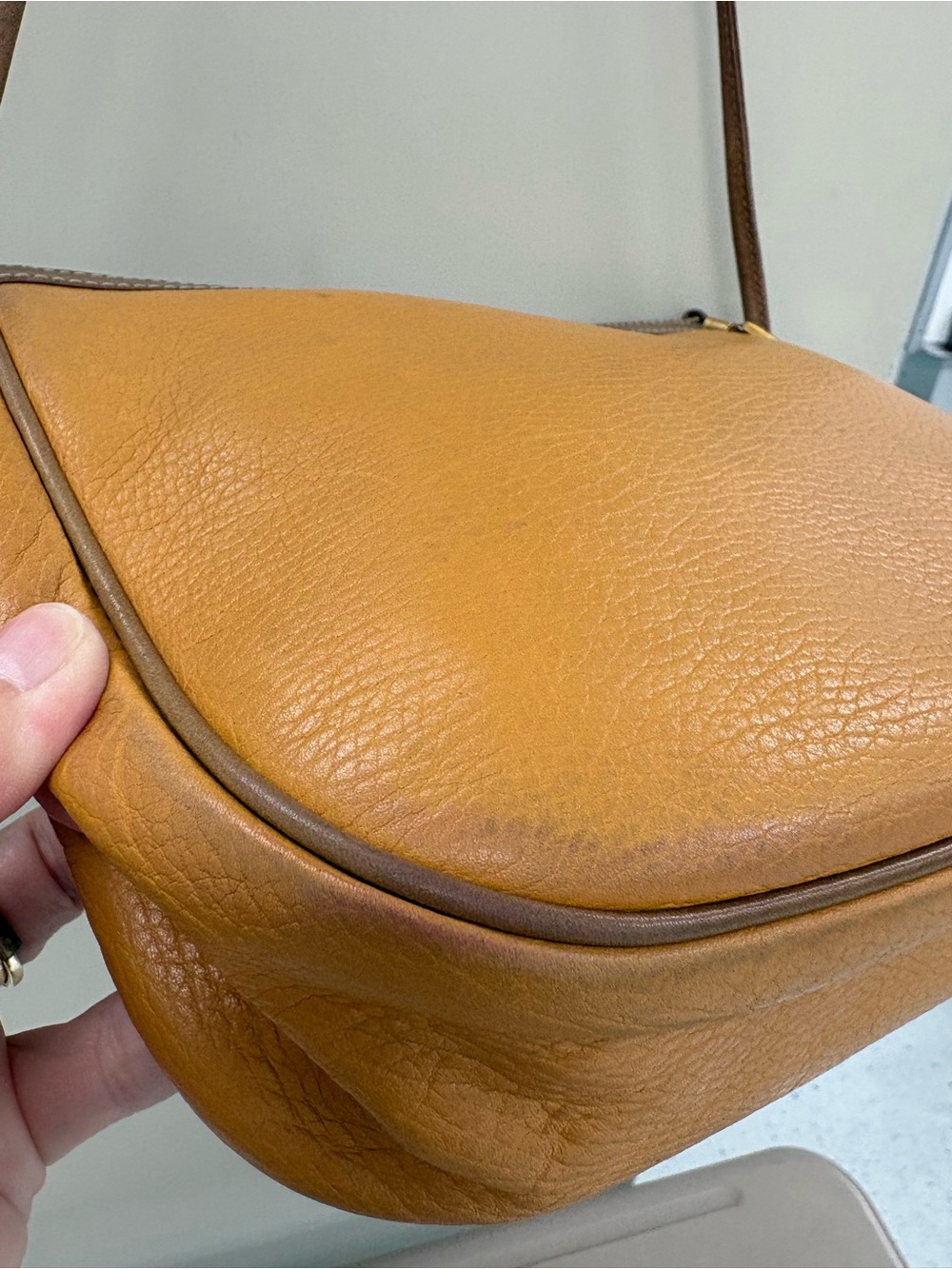 VTG LOEWE Anagram Embossed Grained Leather Crossbody Shoulder Bag Mustard Tan - Picture 8 of 16